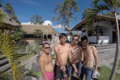 878512IMG-20150526-WA003