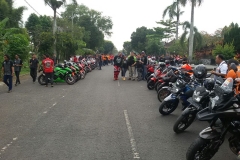 581299IMG-20150622-WA040