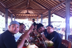 400706IMG-20150719-WA040