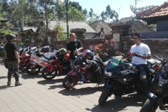 925703IMG-20150906-WA014