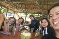 455776IMG-20151011-WA007