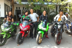 457010IMG-20151010-WA010