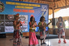 876292IMG-20151022-WA019