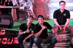 123782IMG-20151130-WA115