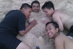 145898IMG-20151130-WA038