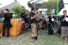 28445IMG-20151130-WA197