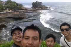 366728IMG-20151202-WA030