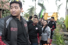 386989IMG-20151130-WA240